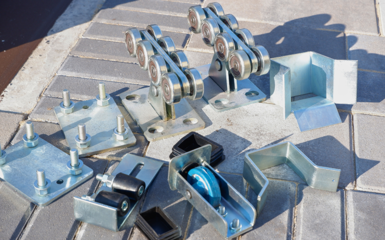 Accessoires de guidage portail coulissant