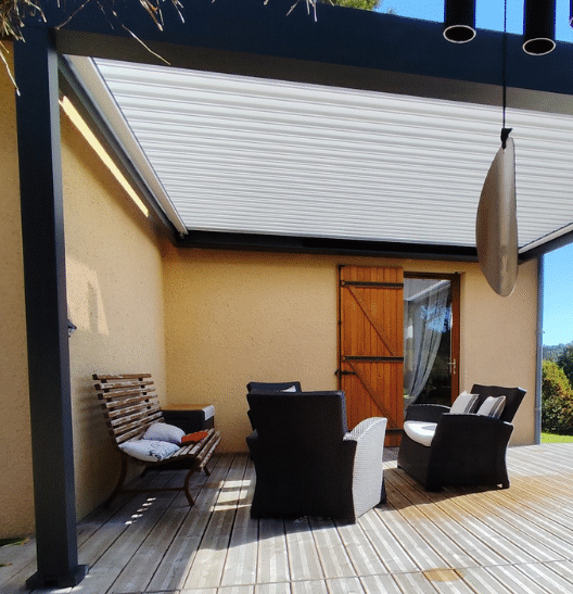Pergola adoss&eacute;e parall&egrave;le